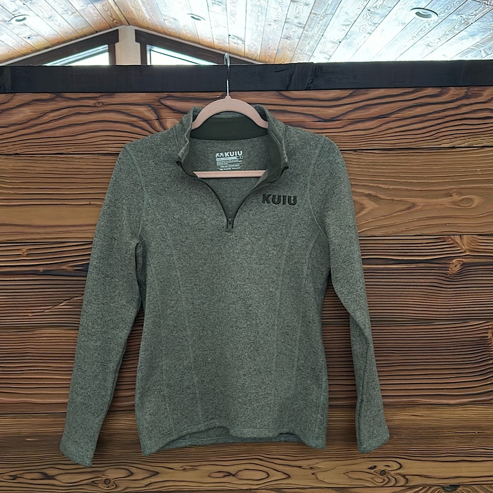KUIU base camp pullover